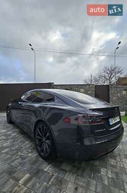 Ліфтбек Tesla Model S 2016 в Вінниці