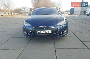 Ліфтбек Tesla Model S 2015 в Києві