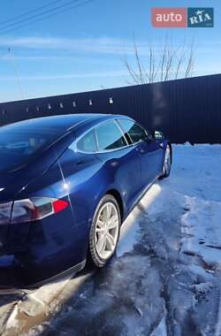 Лифтбек Tesla Model S 2015 в Тернополе