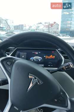 Лифтбек Tesla Model S 2015 в Тернополе