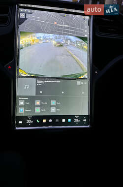 Ліфтбек Tesla Model S 2014 в 