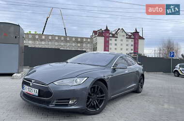 Лифтбек Tesla Model S 2014 в Киеве