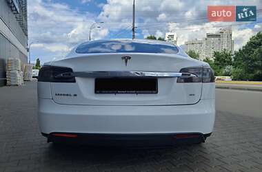 Лифтбек Tesla Model S 2014 в Киеве