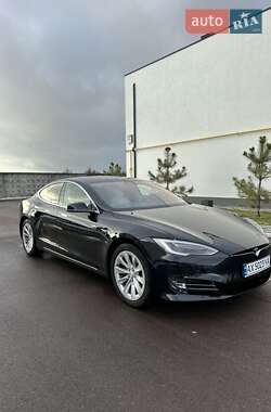 Лифтбек Tesla Model S 2018 в 