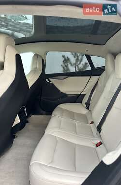 Лифтбек Tesla Model S 2018 в 