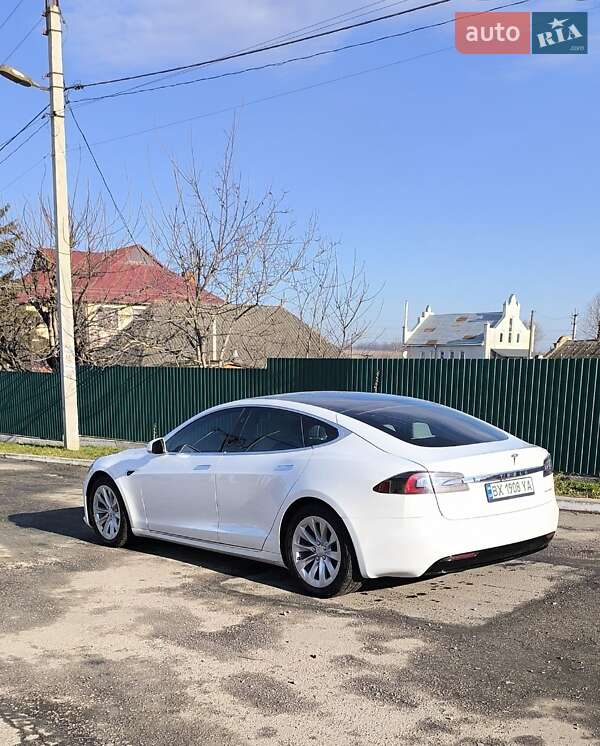 Лифтбек Tesla Model S 2019 в Хмельницком