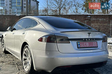 Лифтбек Tesla Model S 2017 в 