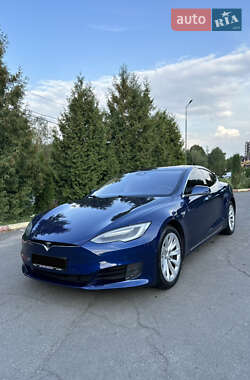 Ліфтбек Tesla Model S 2016 в Хмельницькому