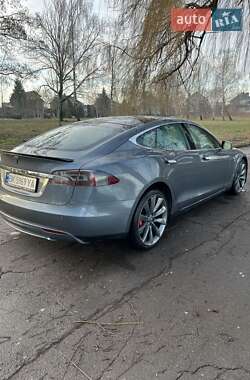 Ліфтбек Tesla Model S 2013 в Рівному