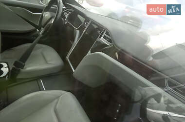 Ліфтбек Tesla Model S 2017 в 