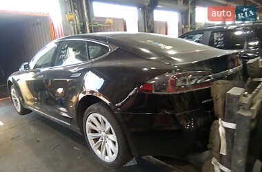 Ліфтбек Tesla Model S 2017 в 