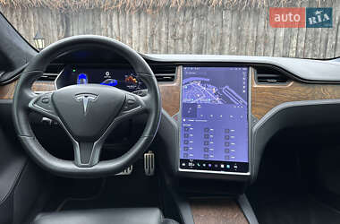 Лифтбек Tesla Model S 2019 в 