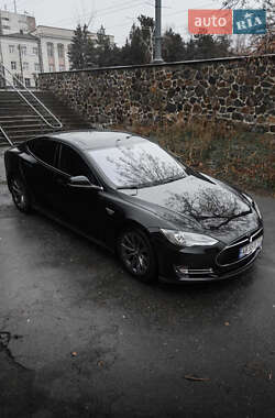 Ліфтбек Tesla Model S 2013 в Вінниці