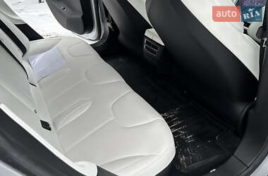 Лифтбек Tesla Model S 2017 в 