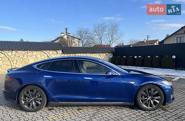 Лифтбек Tesla Model S 2015 в Львове