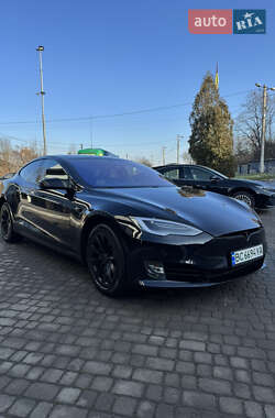 Ліфтбек Tesla Model S 2018 в Львові