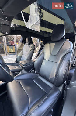 Лифтбек Tesla Model S 2018 в Львове