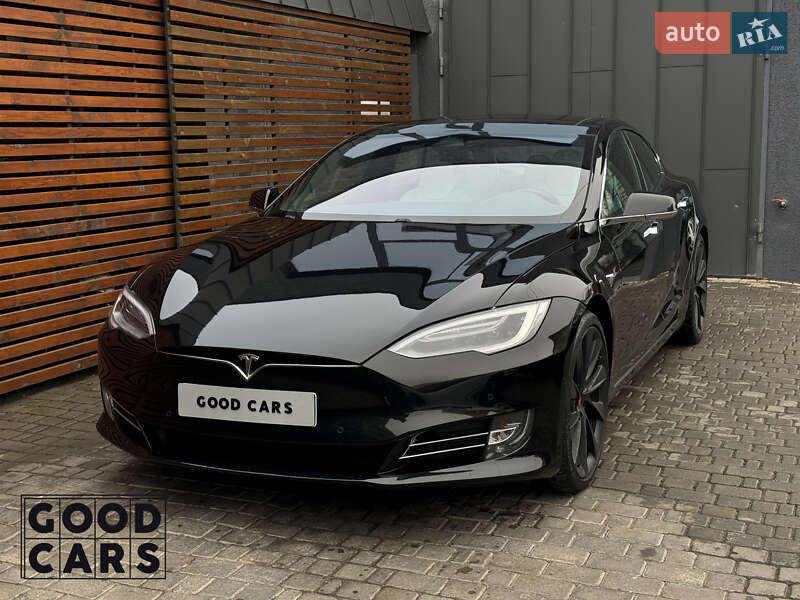 Лифтбек Tesla Model S 2017 в Одессе