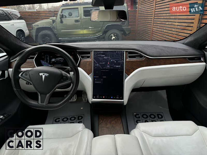 Лифтбек Tesla Model S 2017 в Одессе