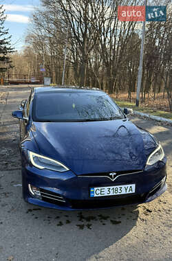 Лифтбек Tesla Model S 2017 в Черновцах