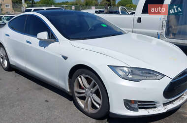 Ліфтбек Tesla Model S 2014 в Львові