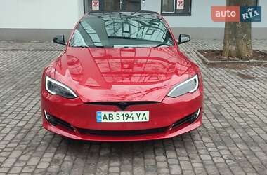 Лифтбек Tesla Model S 2018 в Виннице