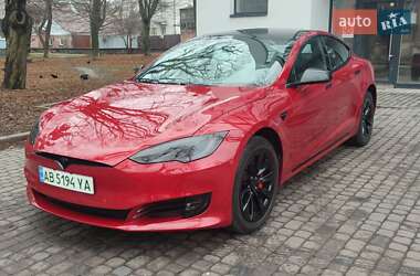 Лифтбек Tesla Model S 2018 в Виннице