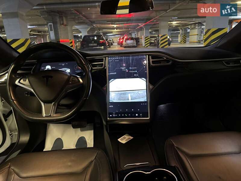 Лифтбек Tesla Model S 2016 в Днепре