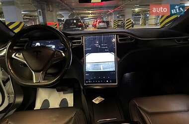 Лифтбек Tesla Model S 2016 в 