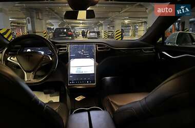 Лифтбек Tesla Model S 2016 в 