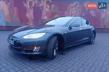 Ліфтбек Tesla Model S 2015 в Кам'янському