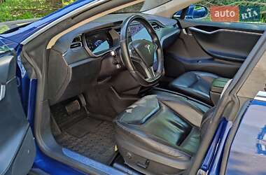 Ліфтбек Tesla Model S 2016 в Кривому Розі