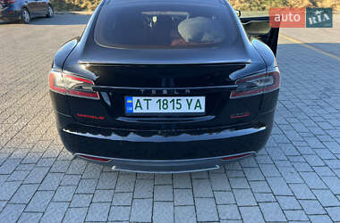 Лифтбек Tesla Model S 2014 в 