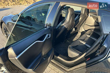 Лифтбек Tesla Model S 2014 в 