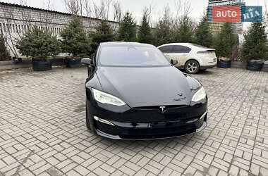 Лифтбек Tesla Model S 2021 в 