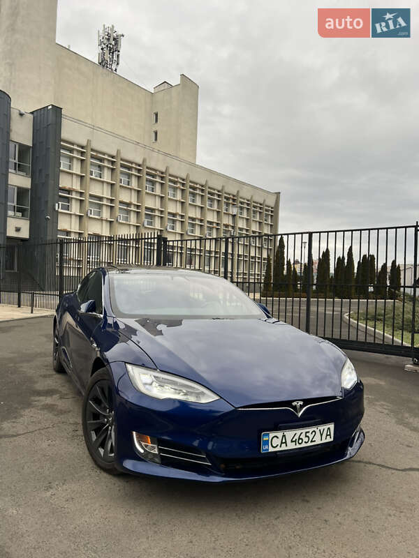 Tesla Model S 2017