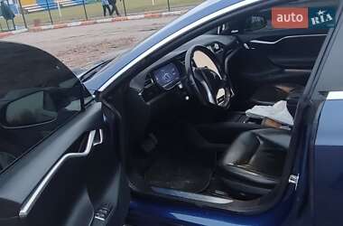 Лифтбек Tesla Model S 2015 в Киеве