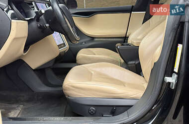 Лифтбек Tesla Model S 2016 в 