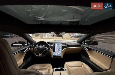 Лифтбек Tesla Model S 2016 в 