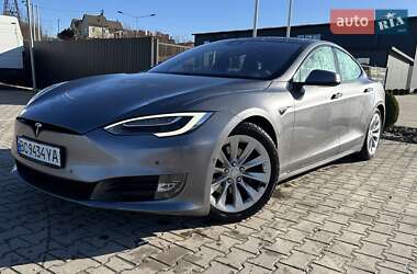 Ліфтбек Tesla Model S 2016 в Львові