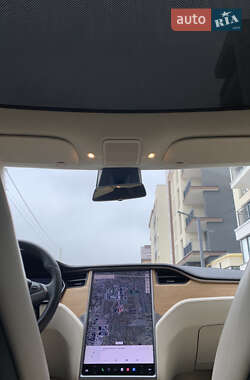 Лифтбек Tesla Model S 2019 в 