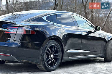 Лифтбек Tesla Model S 2014 в 