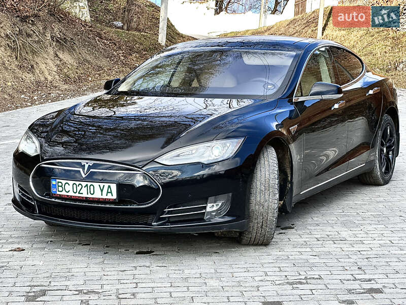 Лифтбек Tesla Model S 2014 в Тернополе фото 4 Лифтбек Tesla Model S 2014 в Тернополе