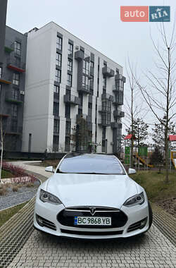 Ліфтбек Tesla Model S 2013 в Пустомитах