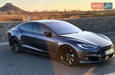 Ліфтбек Tesla Model S 2016 в Мукачевому