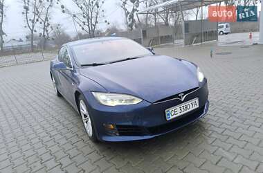 Ліфтбек Tesla Model S 2017 в Чернівцях