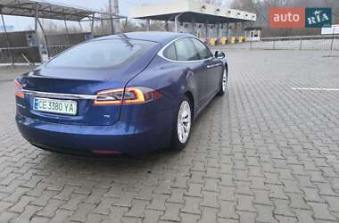 Лифтбек Tesla Model S 2017 в Черновцах