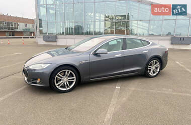 Ліфтбек Tesla Model S 2013 в Києві