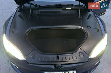 Лифтбек Tesla Model S 2021 в 