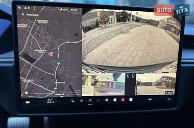 Лифтбек Tesla Model S 2021 в 